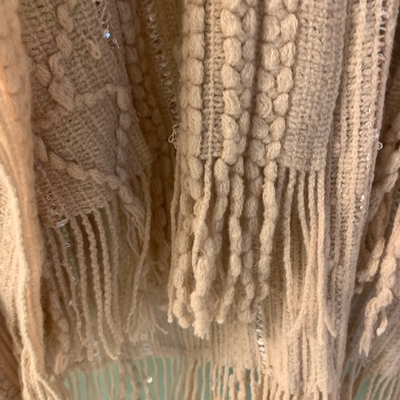 LVS Collection Open Cardigan Poncho Lightweight Peach Fringed One Size EUC - Picture 9 of 9
